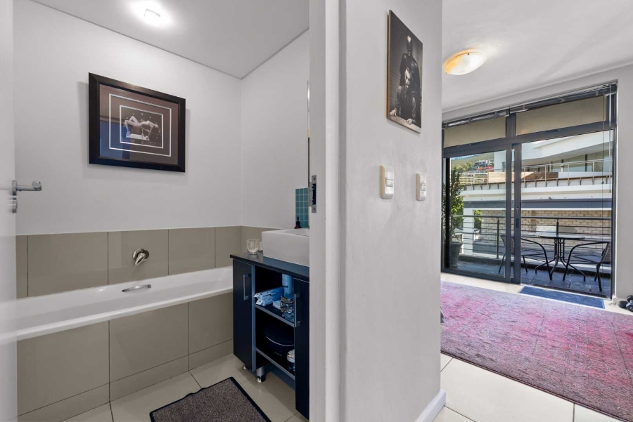 2 Bedroom Property for Sale in Cape Town City Centre Western Cape
